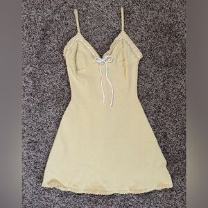 White Fox Boutique yellow mini dress (S)